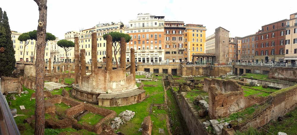 Largo di Torre Argentina