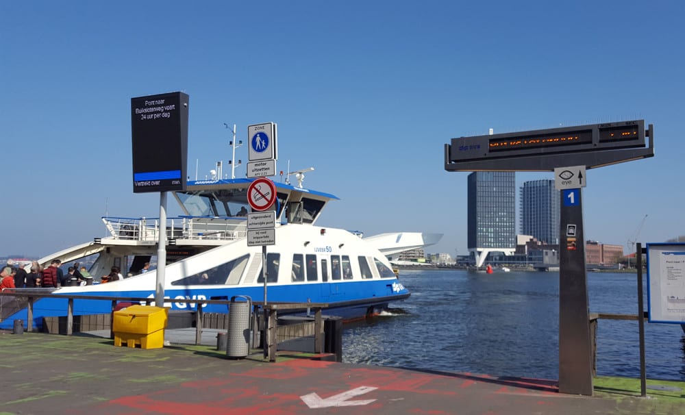 Tipp: mit der kostenlosen Fähre nach AMsterdam Nord