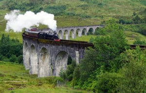 Den Harry Potter Zug am Glenfinnan Viaduct sehen - Infos und Tipps